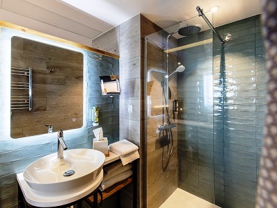 bathroom - hotel mercure avignon gare tgv - avignon, france