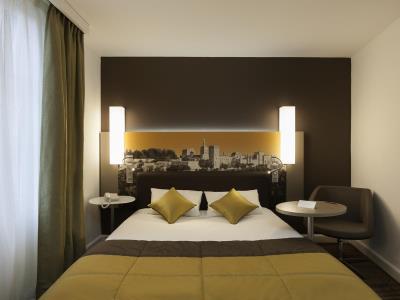 bedroom 1 - hotel mercure centre palais des papes - avignon, france