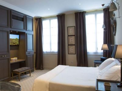 bedroom 2 - hotel d'europe - avignon, france