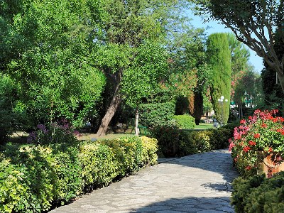 gardens - hotel auberge de cassagne and spa - avignon, france