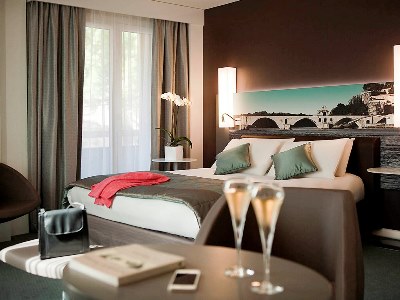 bedroom - hotel mercure pont d'avignon centre - avignon, france