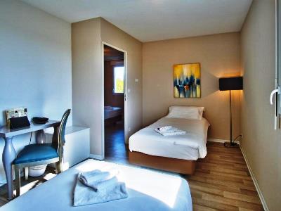 bedroom 3 - hotel adonis bayonne - bayonne, france