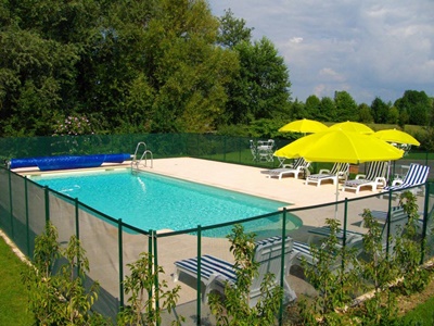 outdoor pool - hotel golf hotel colvert - beaune, france