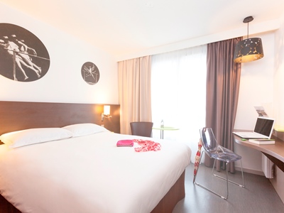 standard bedroom 1 - hotel ibis styles beaune centre - beaune, france
