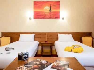 bedroom - hotel best western plus au grand saint jean - beaune, france