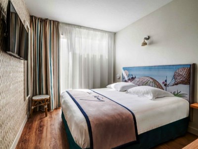 bedroom - hotel best western plus litteraire jules verne - biarritz, france