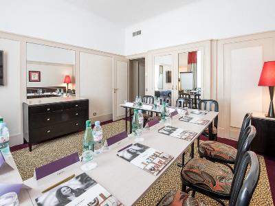 conference room - hotel mercure biarritz centre plaza - biarritz, france