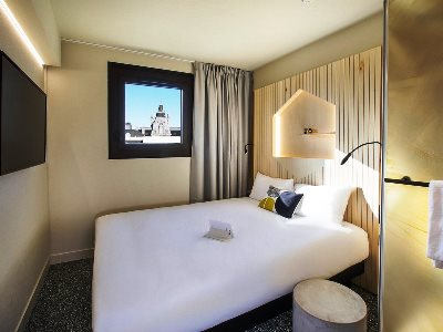 bedroom 2 - hotel life bordeaux gare - bordeaux, france