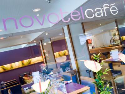 café - hotel novotel bordeaux centre - bordeaux, france