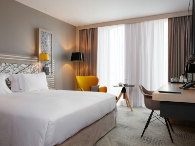 bedroom - hotel hilton garden inn bordeaux centre - bordeaux, france
