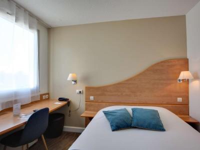 bedroom 6 - hotel sure hotel by best western bordeaux lac - bordeaux, france