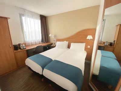 bedroom 7 - hotel sure hotel by best western bordeaux lac - bordeaux, france