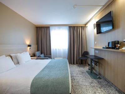 bedroom 2 - hotel sure hotel by best western bordeaux lac - bordeaux, france
