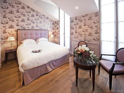 bedroom - hotel de seze - bordeaux, france