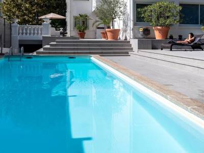 outdoor pool - hotel juliana hotel cannes - cannes, france