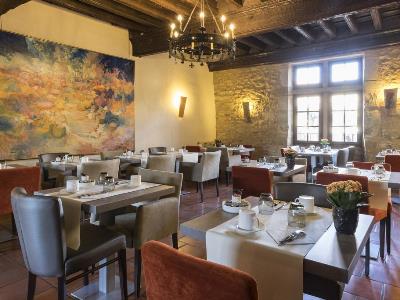 restaurant - hotel le donjon-coeur de la cite medievale (g) - carcassonne, france