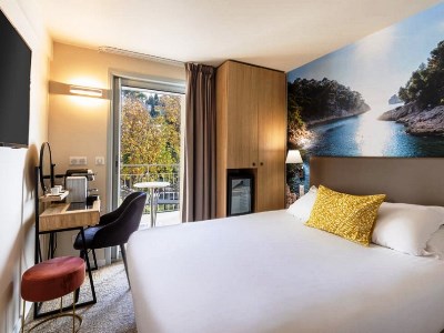 bedroom 1 - hotel best western hotel n spa coeur de cassis - cassis, france