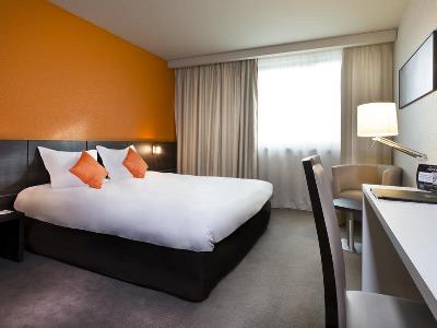 bedroom - hotel best western alexander park - chambery, france