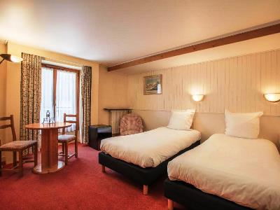 bedroom 3 - hotel croix blanche - chamonix, france