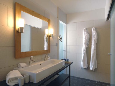 bathroom - hotel morgane - chamonix, france