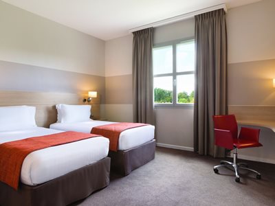 bedroom - hotel mercure chantilly resort - chantilly, france
