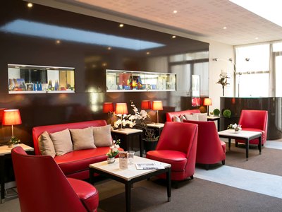bar - hotel mercure chartres centre cathedrale (g) - chartres, france