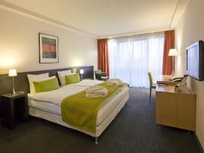 bedroom 4 - hotel grand hotel bristol colmar - colmar, france
