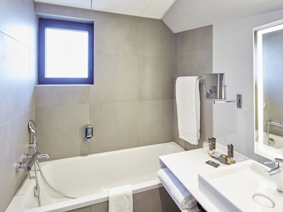 bathroom - hotel novotel suites colmar centre - colmar, france