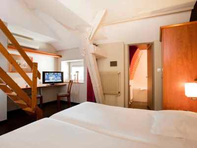 bedroom 1 - hotel ibis styles colmar centre - colmar, france