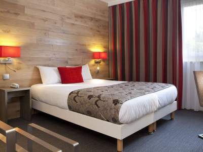 bedroom - hotel turenne - colmar, france