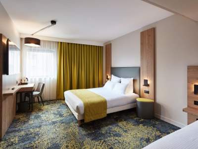 bedroom 4 - hotel turenne - colmar, france