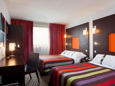 bedroom 3 - hotel holiday inn dijon - dijon, france