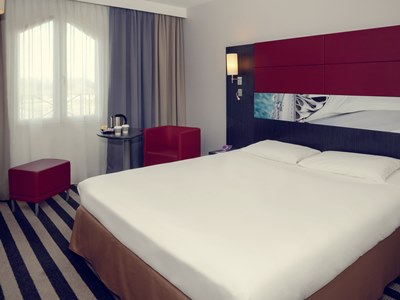bedroom - hotel mercure honfleur - honfleur, france