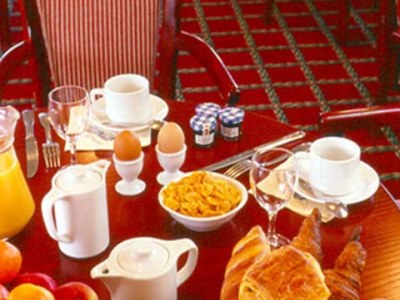 breakfast room - hotel antares - honfleur, france