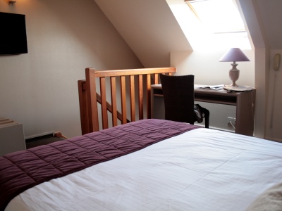 bedroom 2 - hotel antares - honfleur, france
