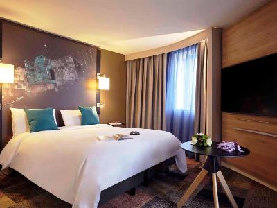 bedroom - hotel mercure centre bassin du commerce - le havre, france