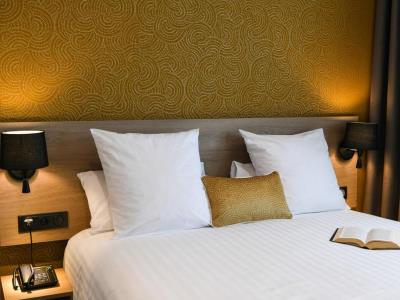 bedroom - hotel best western plus le havre centre gare - le havre, france