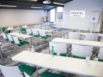 conference room - hotel novotel lille aeroport - lille, france