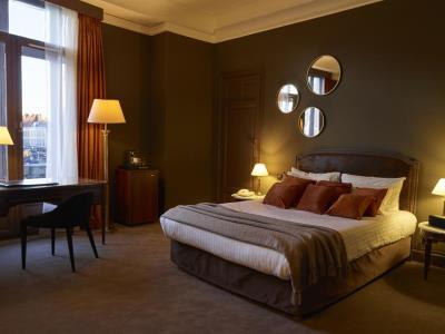 bedroom 1 - hotel carlton - lille, france