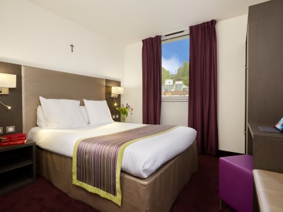 bedroom - hotel astrid - lourdes, france
