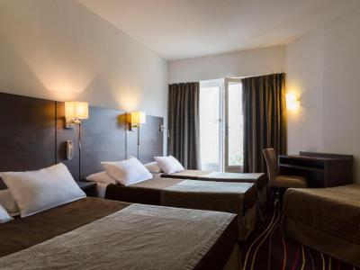 bedroom 3 - hotel astoria vatican - lourdes, france