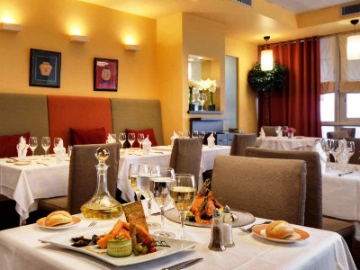 restaurant - hotel eliseo - lourdes, france
