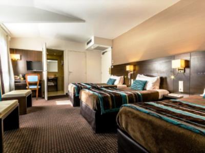 bedroom 3 - hotel helgon (g) - lourdes, france