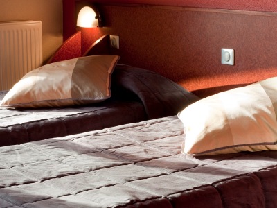 bedroom 2 - hotel la solitude - lourdes, france