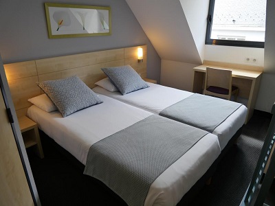 bedroom 1 - hotel padoue - lourdes, france