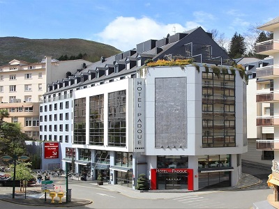 exterior view - hotel padoue - lourdes, france