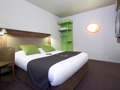 bedroom 1 - hotel campanile lyon gare perrache confluence - lyon, france