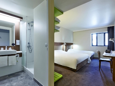 bedroom 4 - hotel campanile lyon gare perrache confluence - lyon, france
