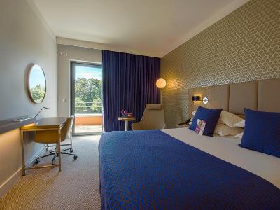 bedroom 1 - hotel crowne plaza lyon - cite internationale - lyon, france