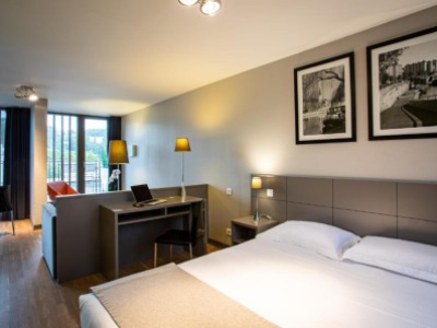 bedroom 5 - hotel adonis lyon dock ouest - lyon, france